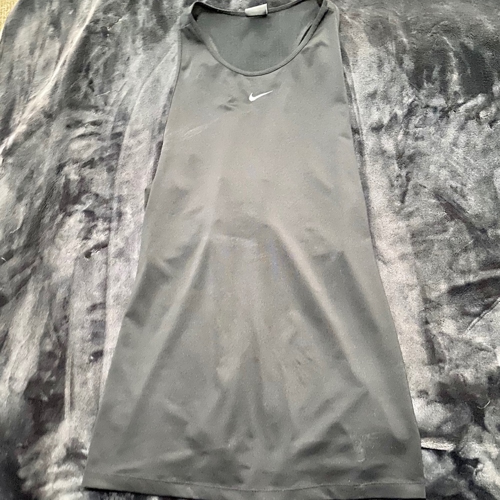 Nike pro drifit tank